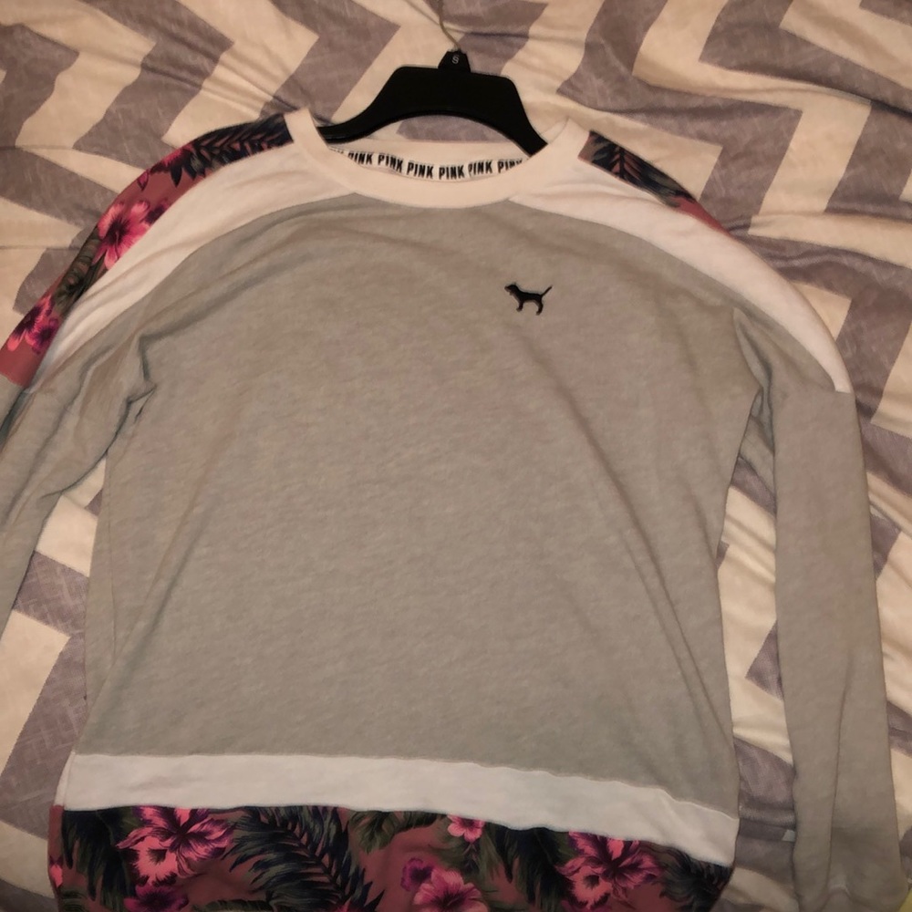 Victoria’s Secret PINK Crew Neck Sweater, Size S.